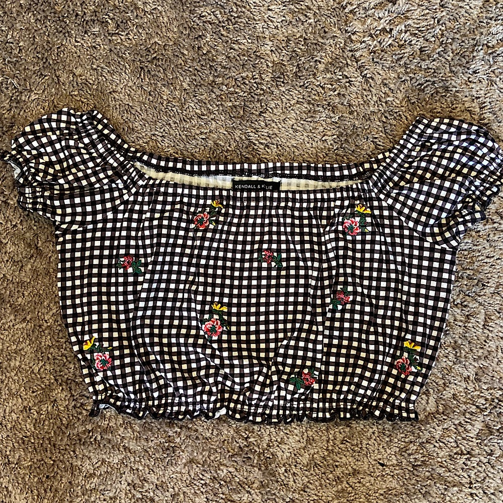 RARE K&K embroidered crop top